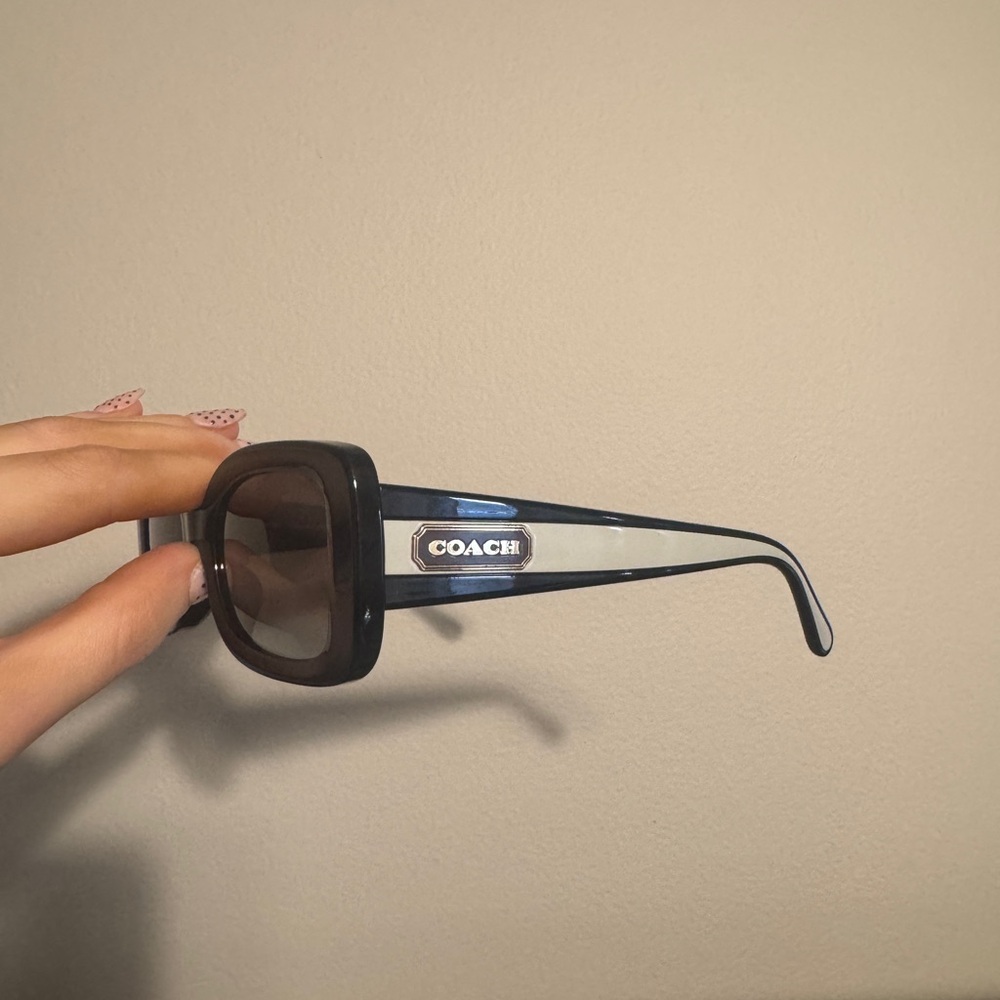 Coach HC8336U 512013 women’s sunglasses